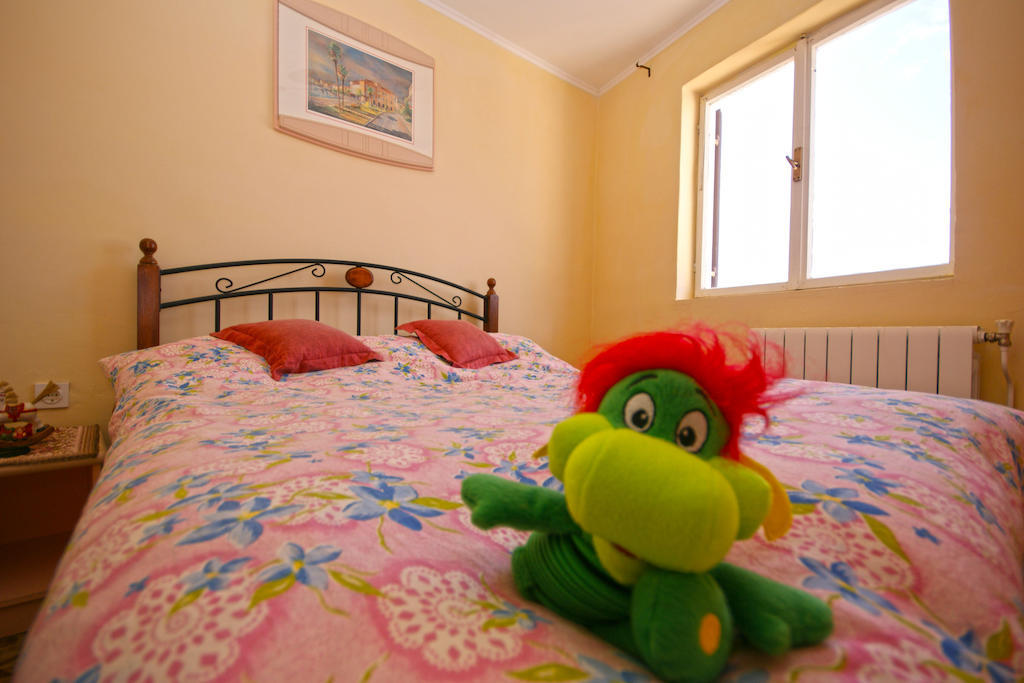 Guest House Robert I Mirna 巴莱 外观 照片